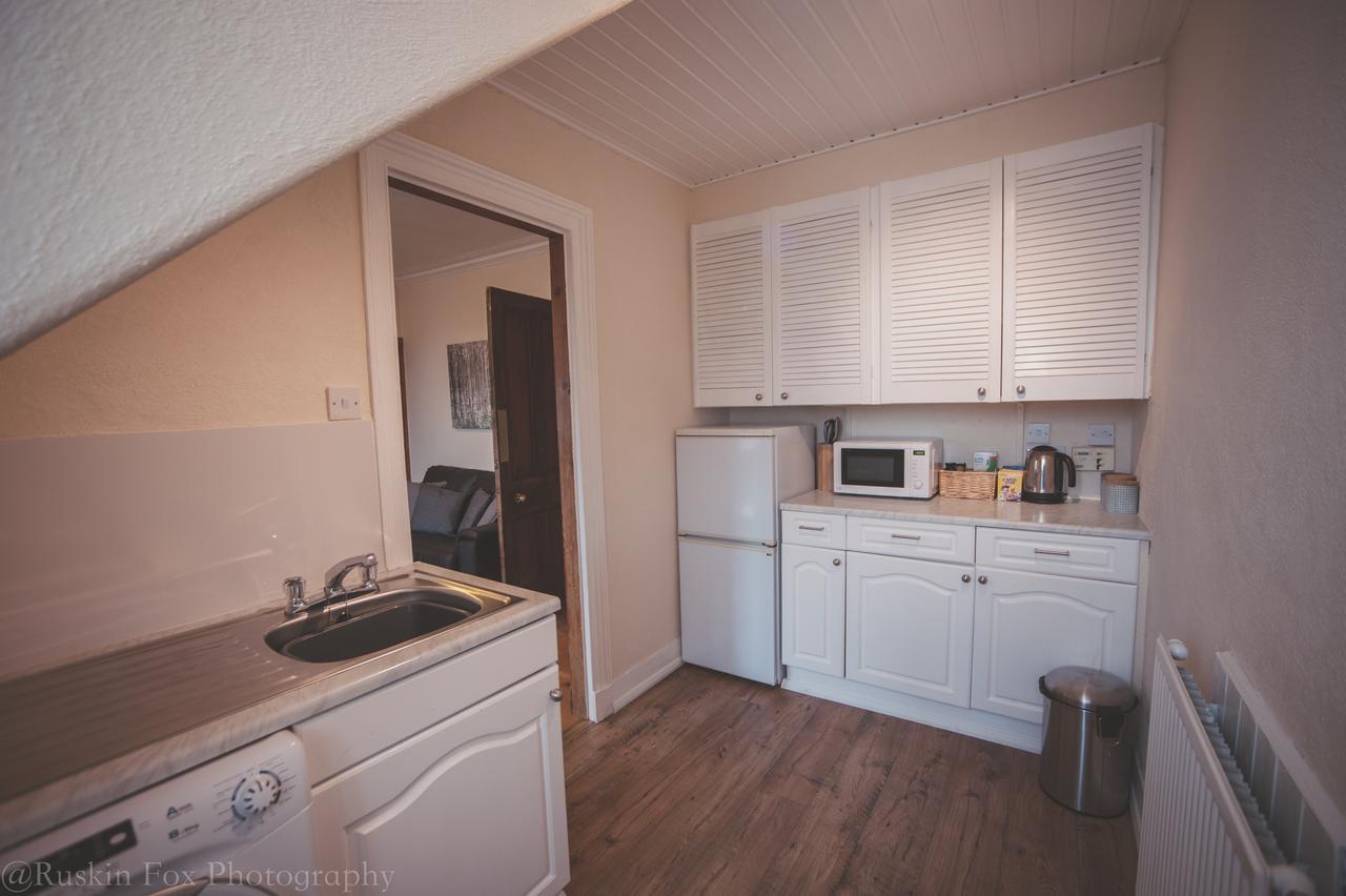 Bright & Airy Two Bed Set In Granite Apartment Aberdeen Exterior foto