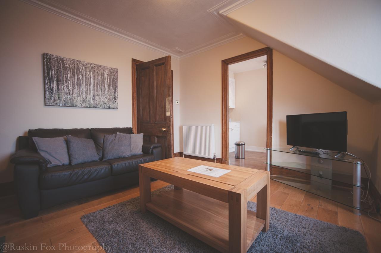 Bright & Airy Two Bed Set In Granite Apartment Aberdeen Exterior foto